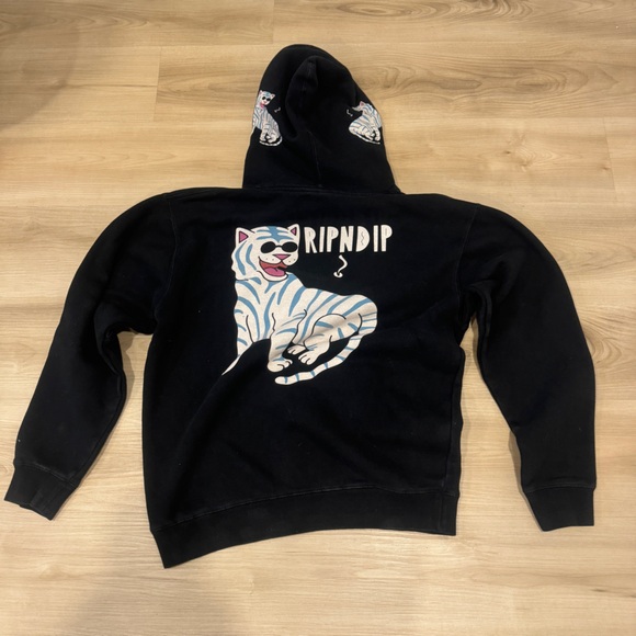 Black medium men’s hoodie from Rip & Dip has a white cat graphic throughout - Picture 2 of 10